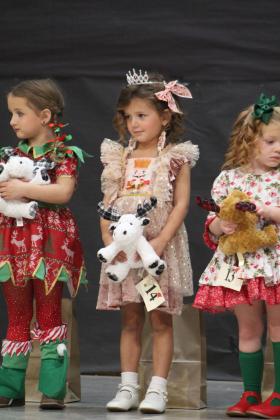 Miss &amp; Mr. Christmas Pageant