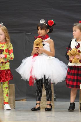 Miss &amp; Mr. Christmas Pageant