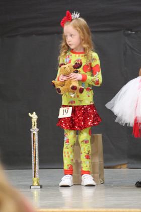 Miss &amp; Mr. Christmas Pageant
