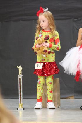 Miss &amp; Mr. Christmas Pageant