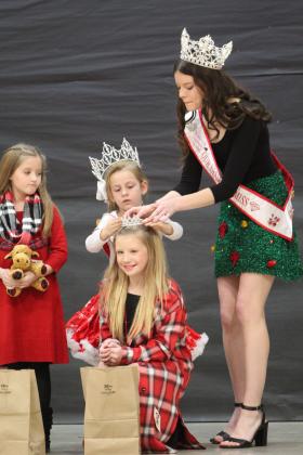 Miss &amp; Mr. Christmas Pageant