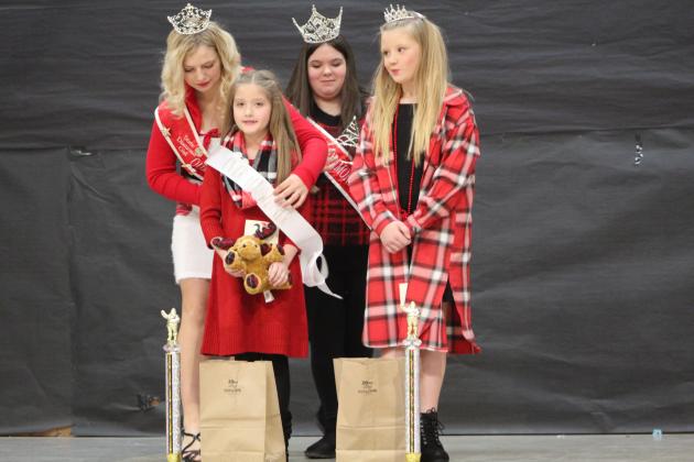 Miss &amp; Mr. Christmas Pageant