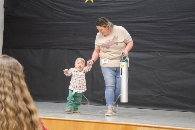 Miss &amp; Mr. Christmas Pageant