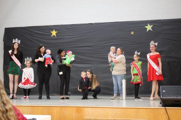 Miss &amp; Mr. Christmas Pageant