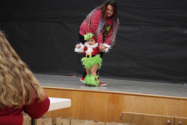 Miss &amp; Mr. Christmas Pageant