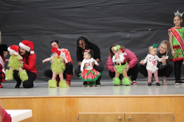 Miss &amp; Mr. Christmas Pageant