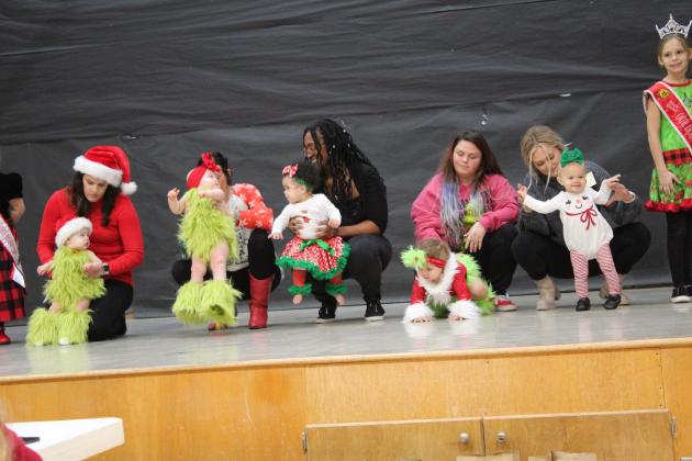 Miss &amp; Mr. Christmas Pageant