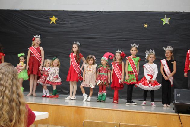 Miss &amp; Mr. Christmas Pageant