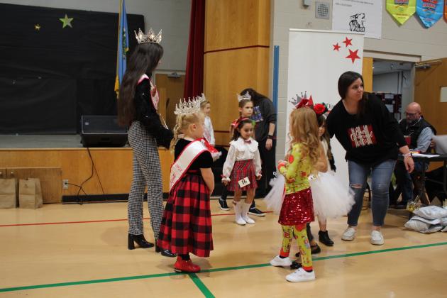Miss &amp; Mr. Christmas Pageant