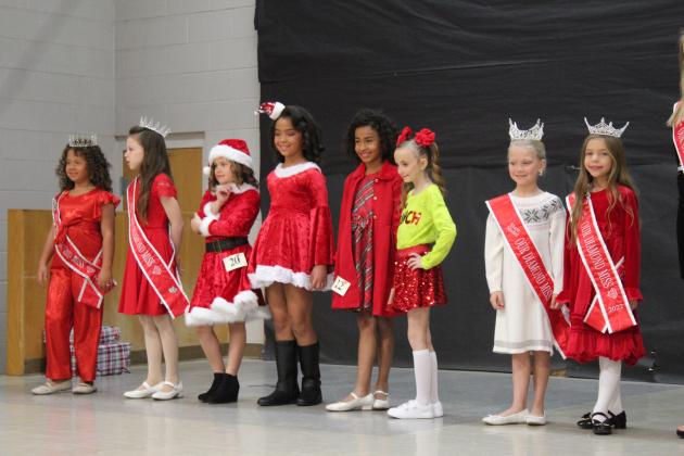 Miss &amp; Mr. Christmas Pageant