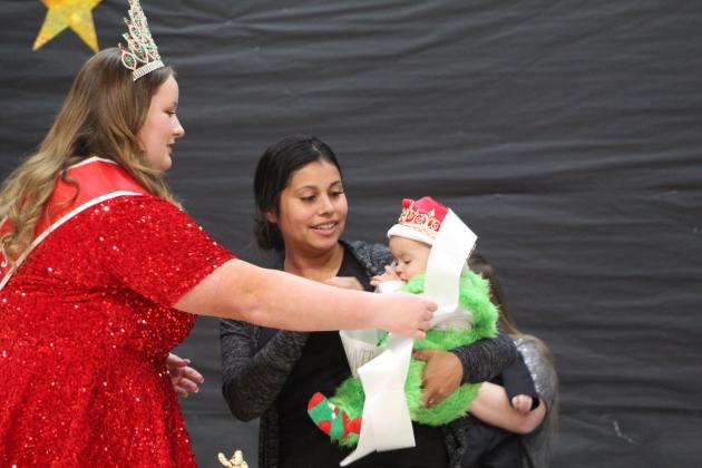 Miss &amp; Mr. Christmas Pageant