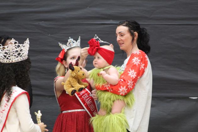 Miss &amp; Mr. Christmas Pageant