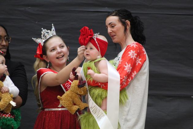 Miss &amp; Mr. Christmas Pageant