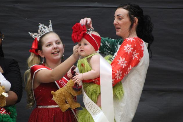 Miss &amp; Mr. Christmas Pageant