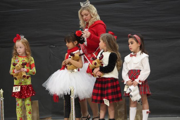Miss &amp; Mr. Christmas Pageant