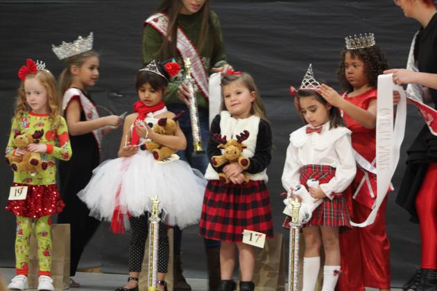 Miss &amp; Mr. Christmas Pageant