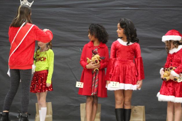 Miss &amp; Mr. Christmas Pageant