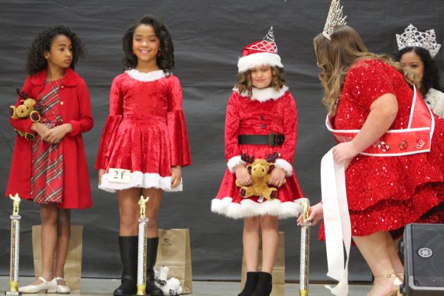 Miss &amp; Mr. Christmas Pageant