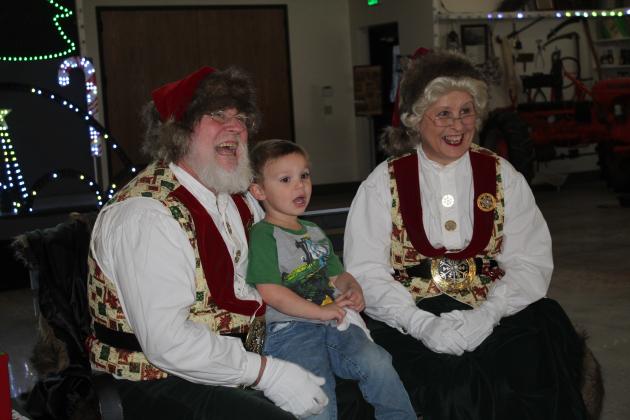 Santa &amp; Mrs. Claus Visit History Museum