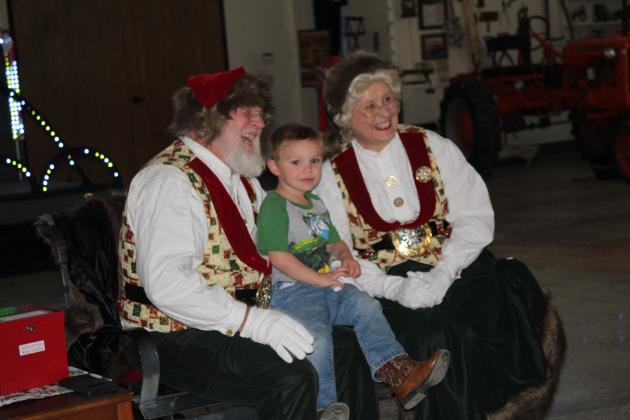 Santa &amp; Mrs. Claus Visit History Museum