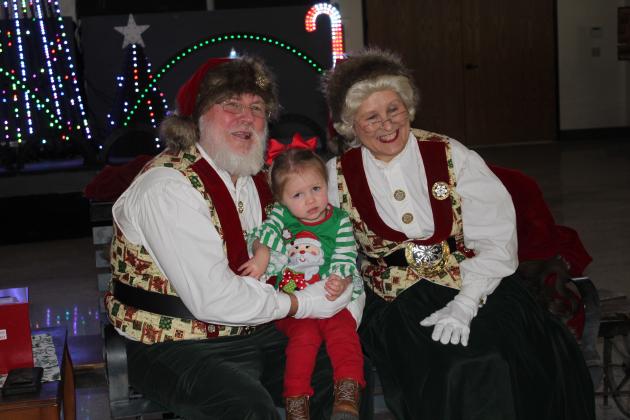 Santa &amp; Mrs. Claus Visit History Museum