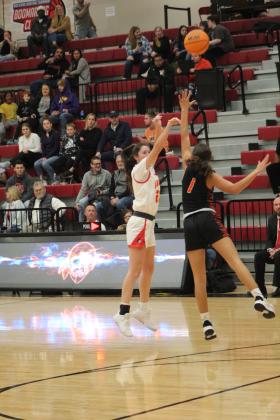 Dale Lady Pirates vs. Wewoka