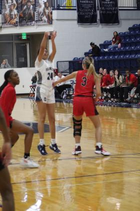 Shawnee Lady Wolves vs. Mustang Lady Broncos