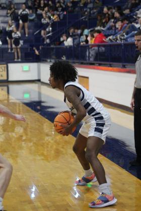 Shawnee Wolves vs. Broken Arrow Tigers