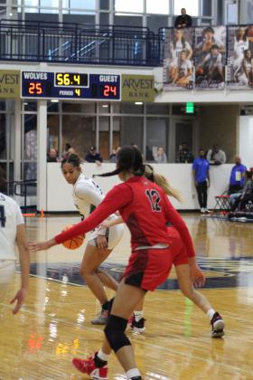 Shawnee Lady Wolves vs. Mustang Lady Broncos