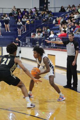 Shawnee Wolves vs. Broken Arrow Tigers