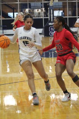 Shawnee Lady Wolves vs. Mustang Lady Broncos