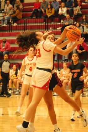 Dale Lady Pirates vs. Wewoka
