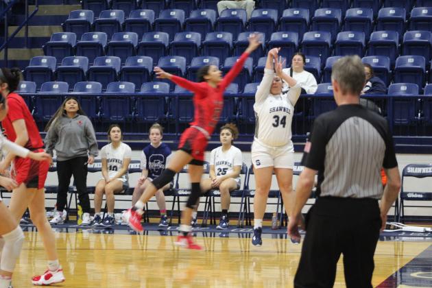 Shawnee Lady Wolves vs. Mustang Lady Broncos