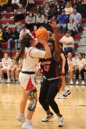 Dale Lady Pirates vs. Wewoka