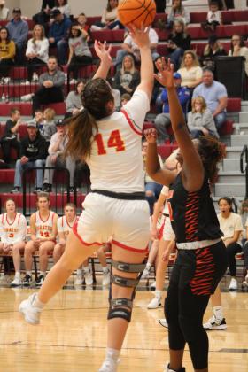 Dale Lady Pirates vs. Wewoka