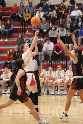 Dale Lady Pirates vs. Wewoka