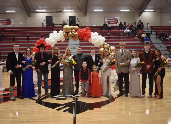 Dale High School held their Spring Homecoming ceremonies before the home games on Jan. 13 and crowned Chayse Caram homecoming queen. Shown are, from left, sophomores Jett Higdon and Jessyn Hartman, seniors Kash and Madison Van Brunt, seniors Queen Chayse Caram and Kolton Barnell, sophomore Easton Edmonson and senior Makenzy Herman, juniors Logan Hurst and Emma Collins, and freshmen Logan Rector and Kayleigh Deatherage. The crown bearer is A.J. Ambrose, and the flower girl is Brynlin Chavez. Photo provided