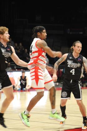 Potawatomi Fire vs. Rockwall 7'ers