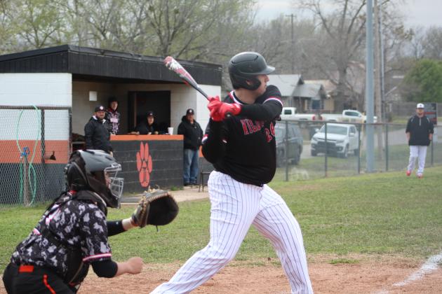 Maud vs. Earlsboro