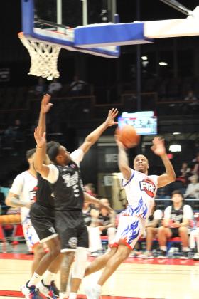 Fire vs. 7'ers