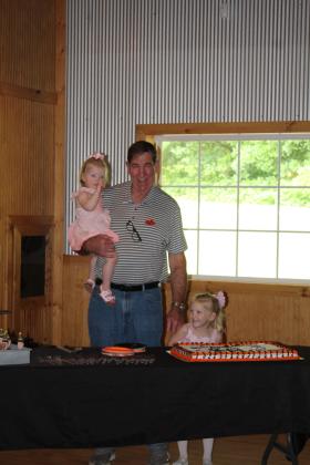 Tecumseh Vet Clinic Founder Retires After 46 Years