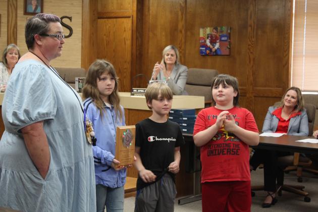 Fourth-Grade State Math Champs: KimberLynn Allen, Tucker Richardson &amp; David Richardson