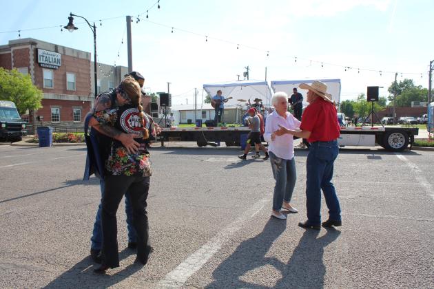 Mingle on Main Street Block Party