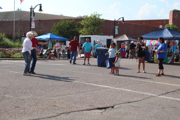 Mingle on Main Street Block Party