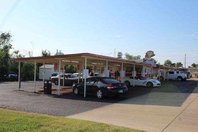 Brown Derby Reopens Just In Time For Cruise The Poo 2.0
