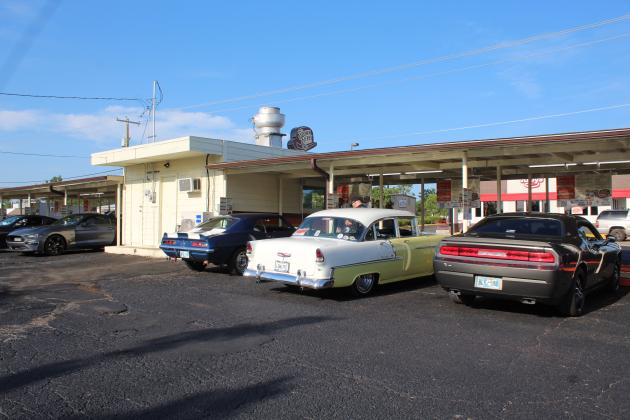 Brown Derby Reopens Just In Time For Cruise The Poo 2.0