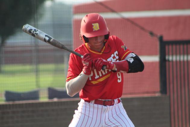 Dale Pirates Rout Arapaho-Butler 10-0