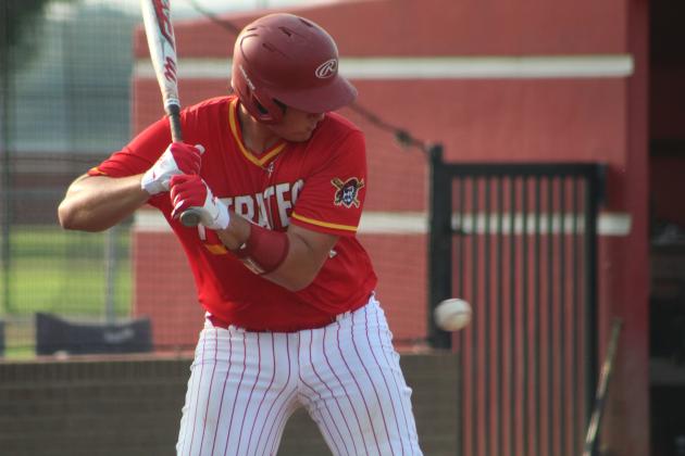 Dale Pirates Rout Arapaho-Butler 10-0