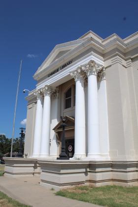 Shawnee Veterans Memorial Committee Considers Carnegie Library for Museum