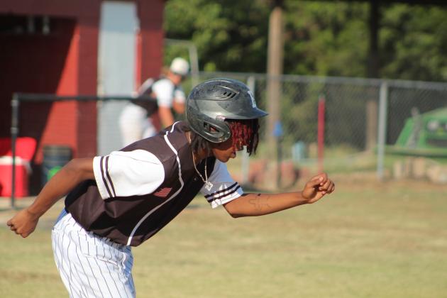 Earlsboro vs. Wellston